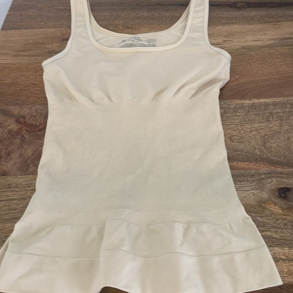 WACOAL Shapewear Tank Nude Color Size Small (8-10)